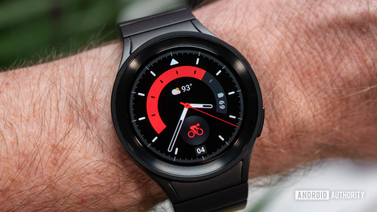 Get $50 extra credit with the Galaxy Watch 5, and more top smartwatch deals