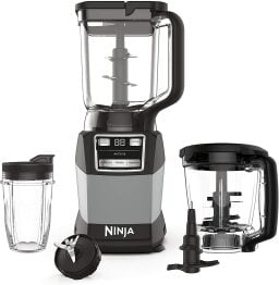 ninja compact kitchen system with its attachments 