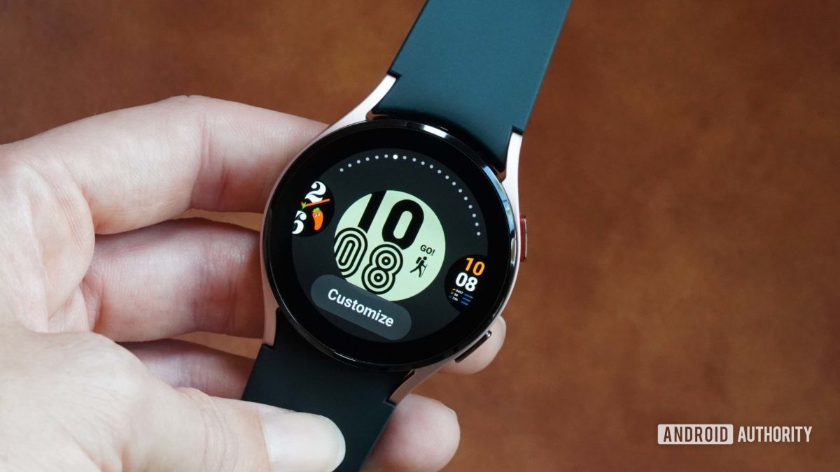 Samsung Galaxy Watch 4 now receiving One UI Watch 4.5