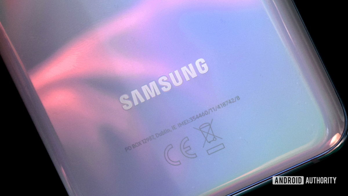Vanilla Samsung Galaxy S23 renders break cover, look a lot like Galaxy S23 Plus