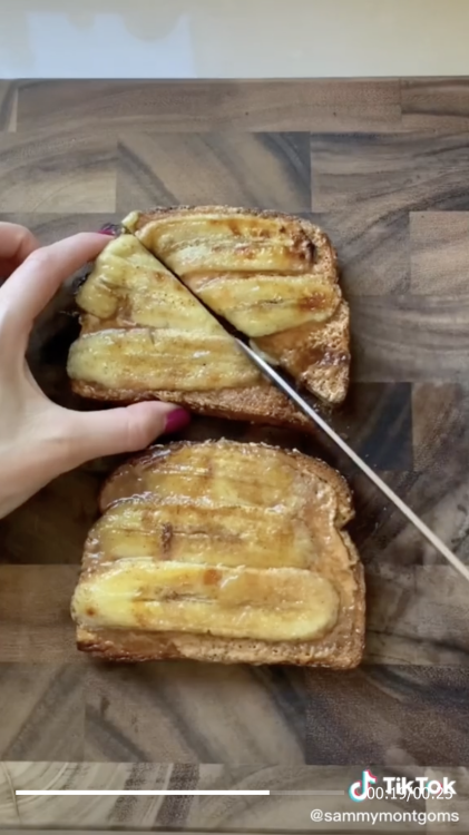 banana bread toast on cutting board