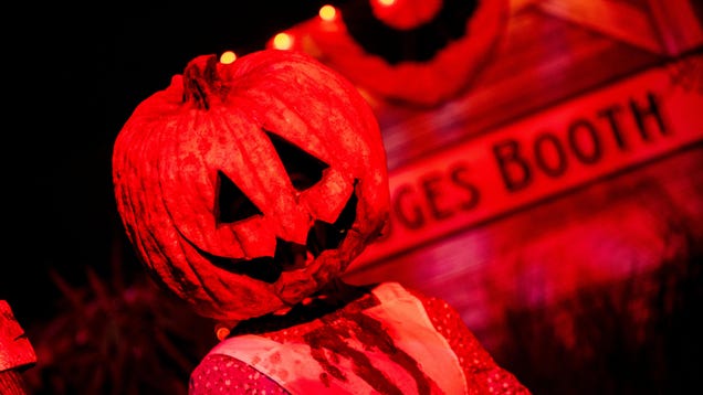 Here’s How Horror Nights Orlando is Keeping Its Lore Going Past Halloween