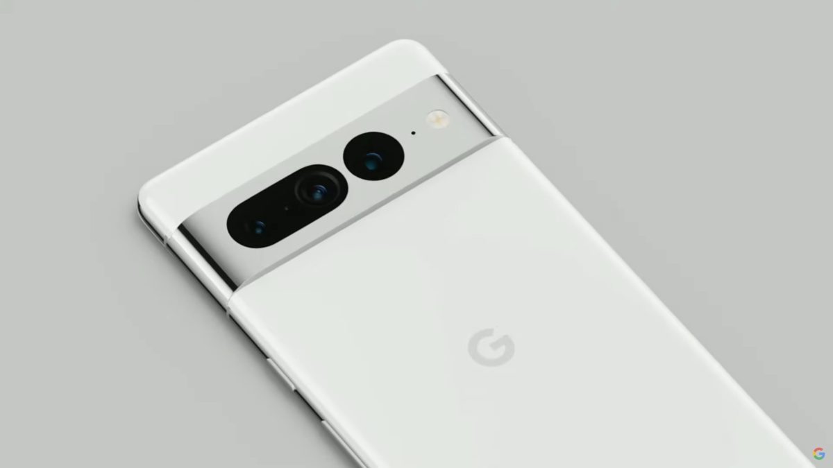 You should probably wait before buying the Pixel 7