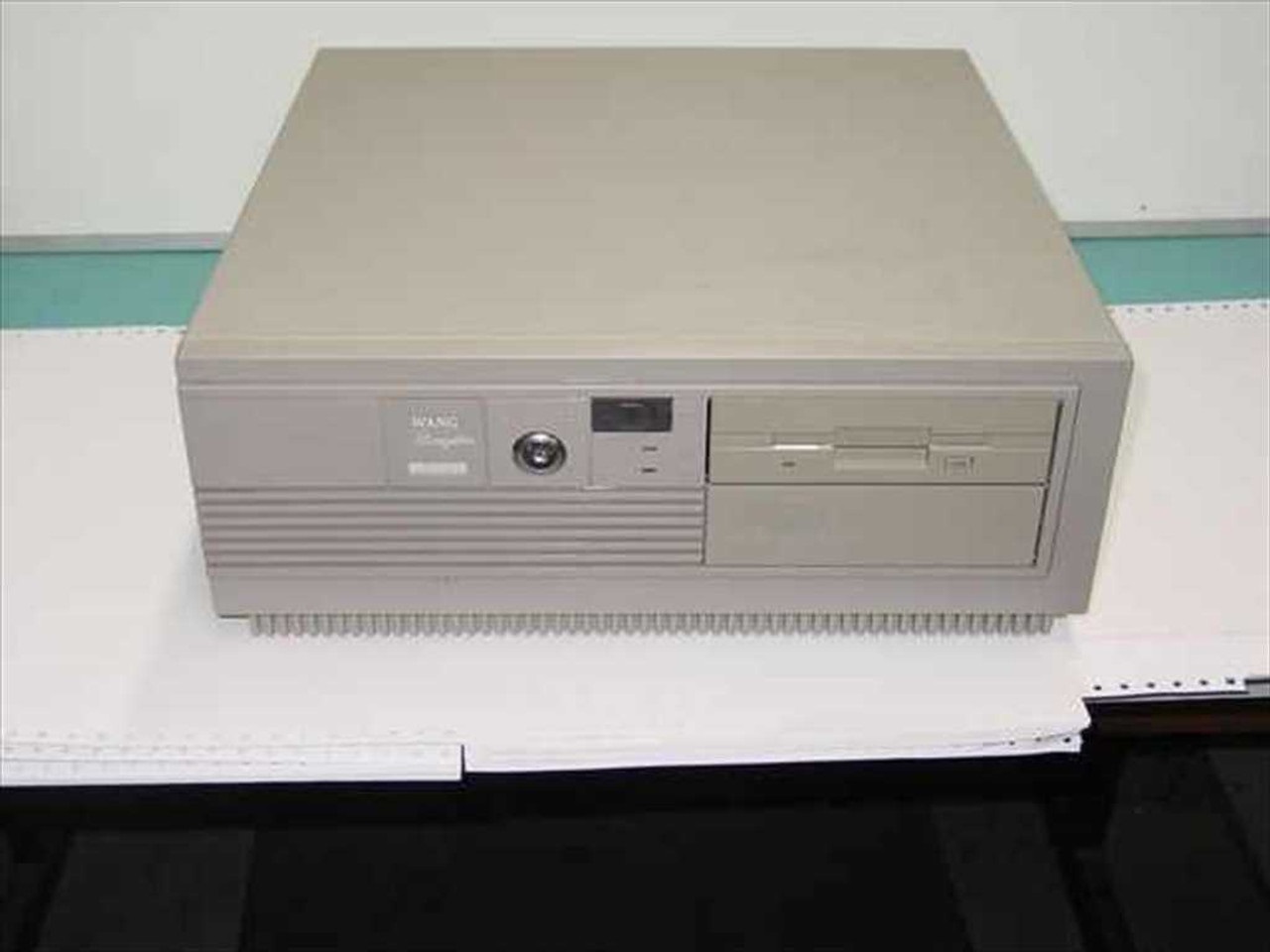 la Wang manufactured IBM-compatible PC