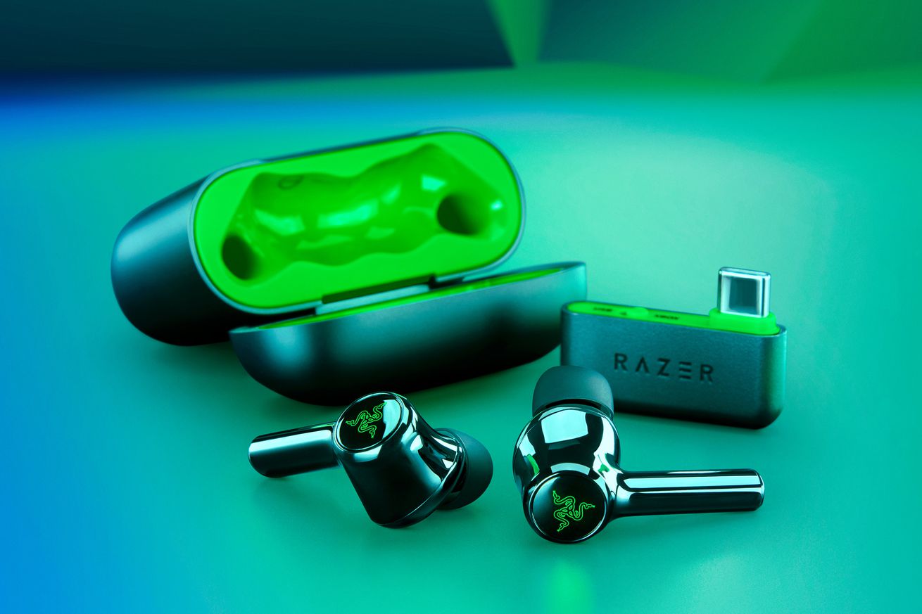 Razer’s noise-canceling wireless earbuds are coming to Xbox and PlayStation