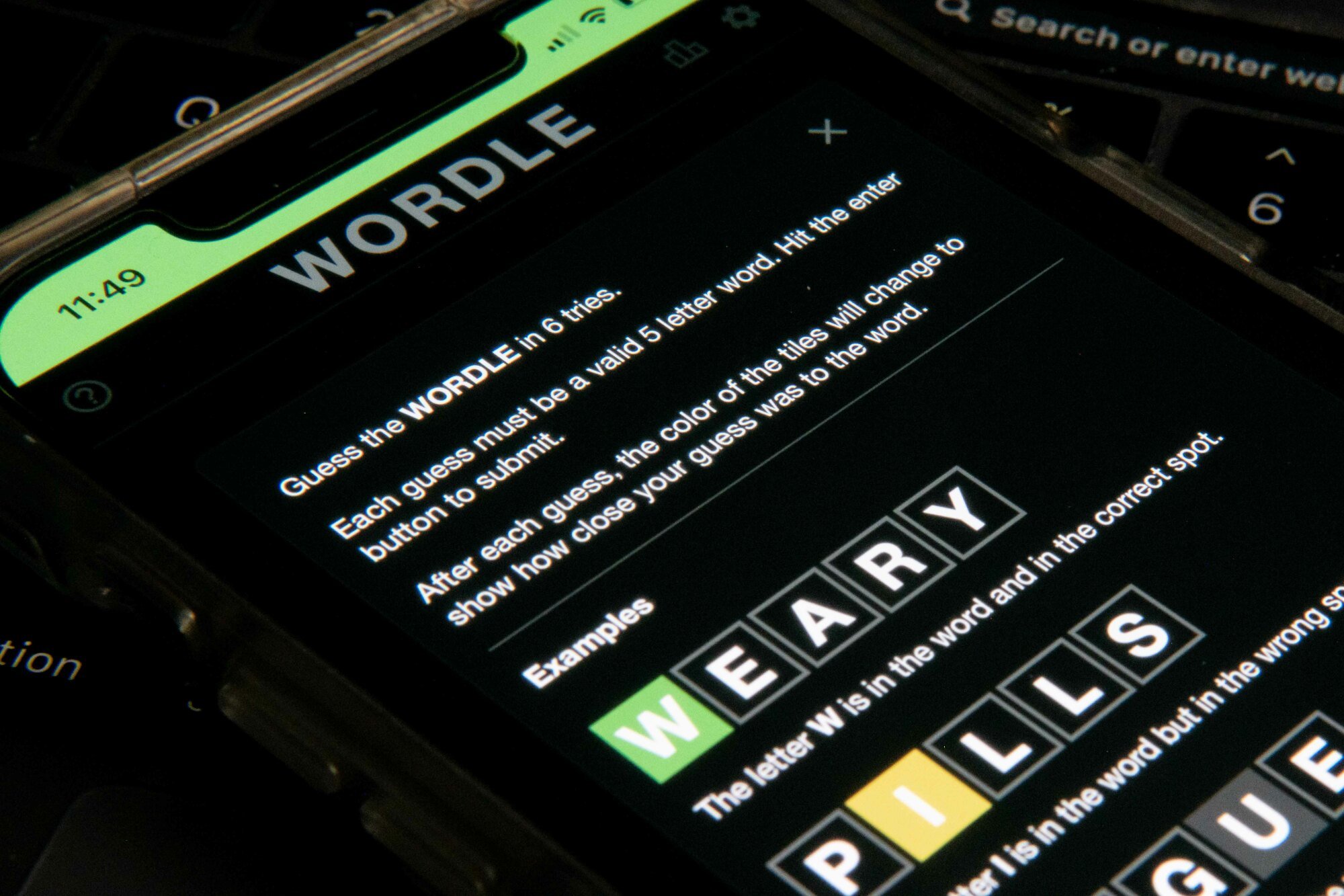 A smartphone screen displaying the rules page for 'Wordle'.