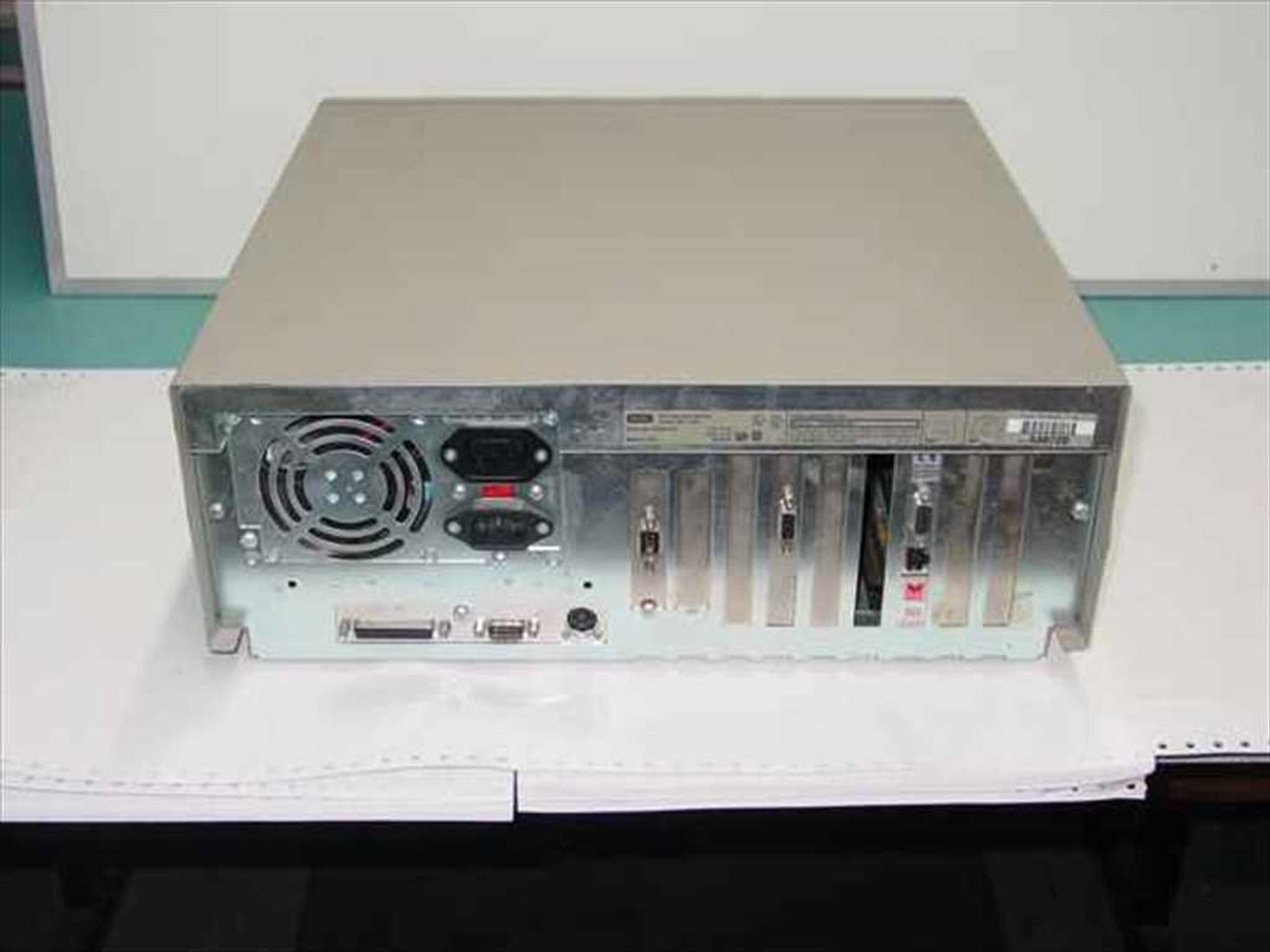 la Wang manufactured IBM-compatible PC
