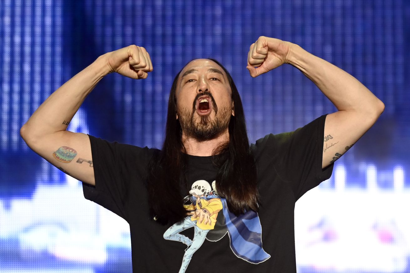 Steve Aoki dropped the beat at Amazon during layoffs