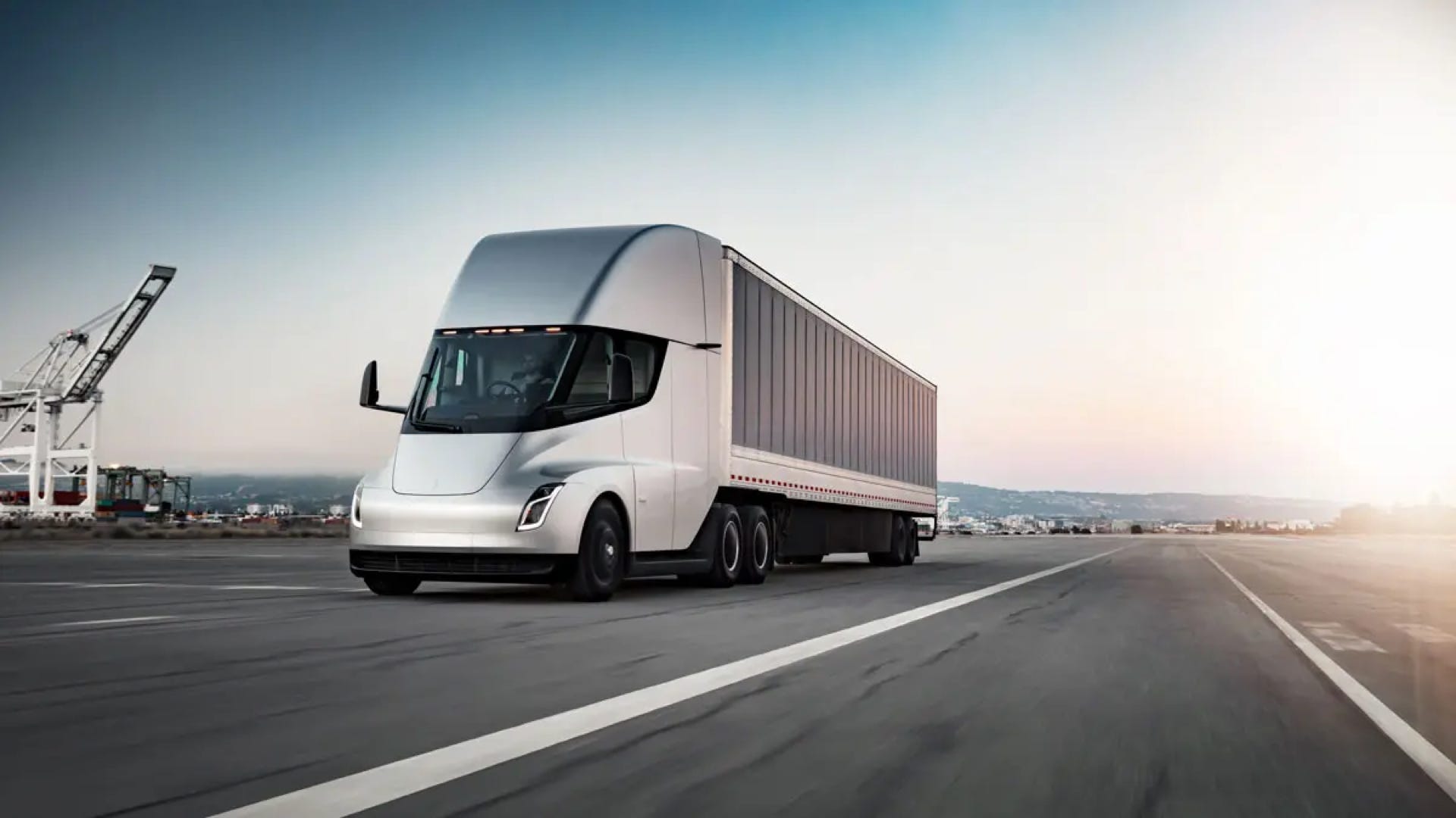 Watch Telsa’s Semi Truck Glide to Highway Speeds With Ease