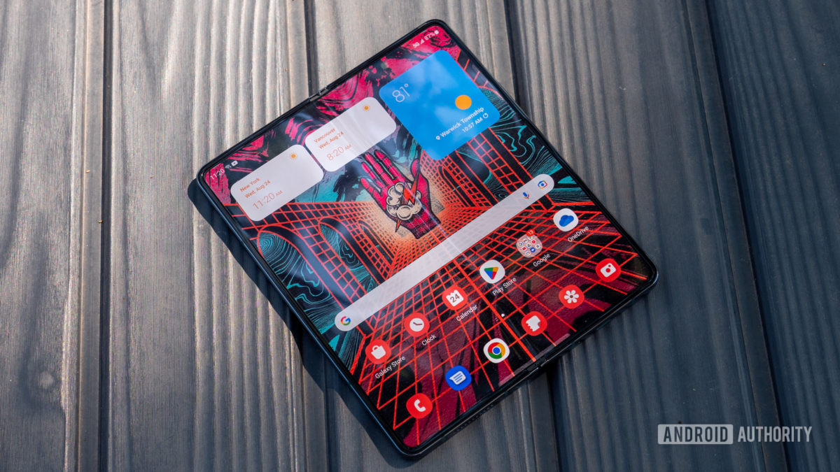 7 foldable phone problems that haven’t been fixed yet